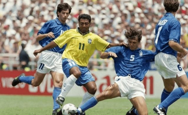 每个球员都 每个球员都